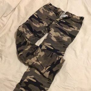 Boys camo pants